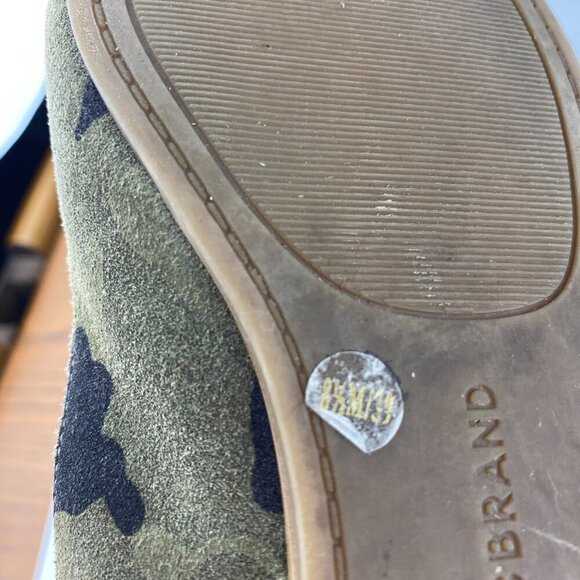 Lucky Brand Womens 8.5 Bethysa Leather Camo Almond Toe Flats Slip On - Picture 6 of 6
